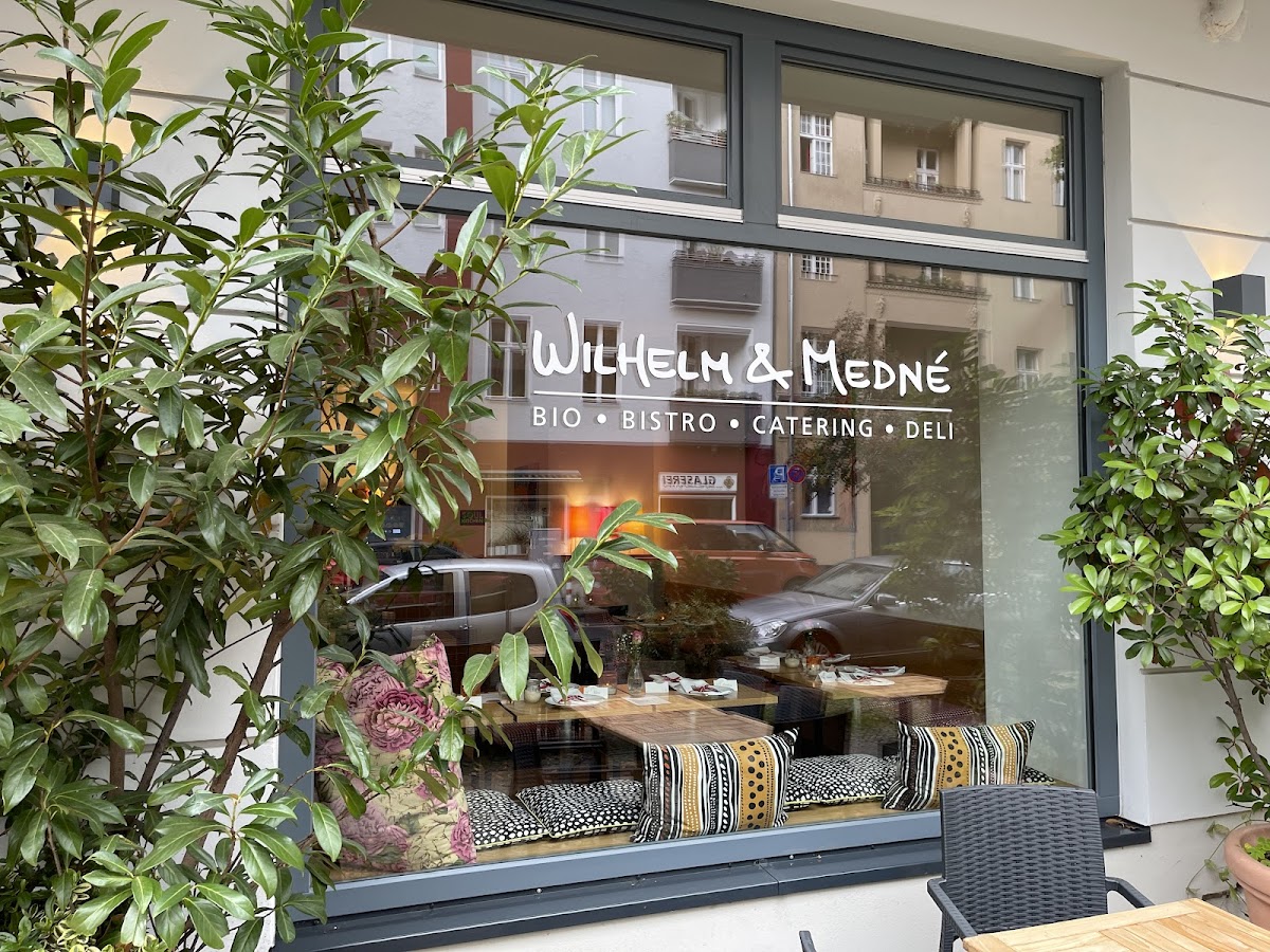 Wilhelm & Medné
